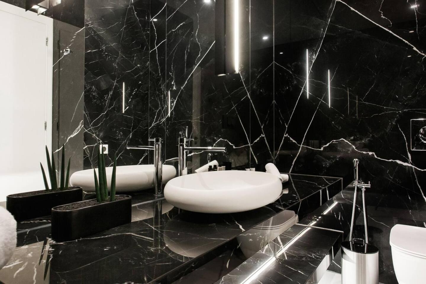 2 Sidebyside Suites In Athens Riviera By The Olon ภายนอก รูปภาพ